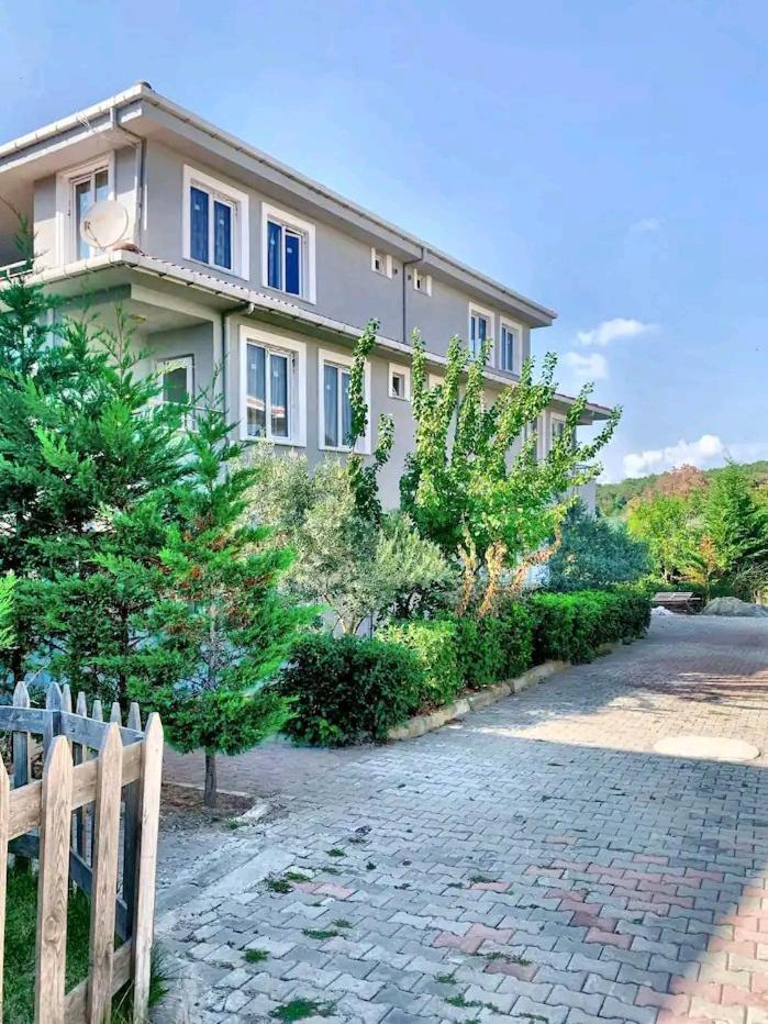 Ahmet Teacher Hotel,6 Minutes From The Airport Arnavutkoy Zewnętrze zdjęcie