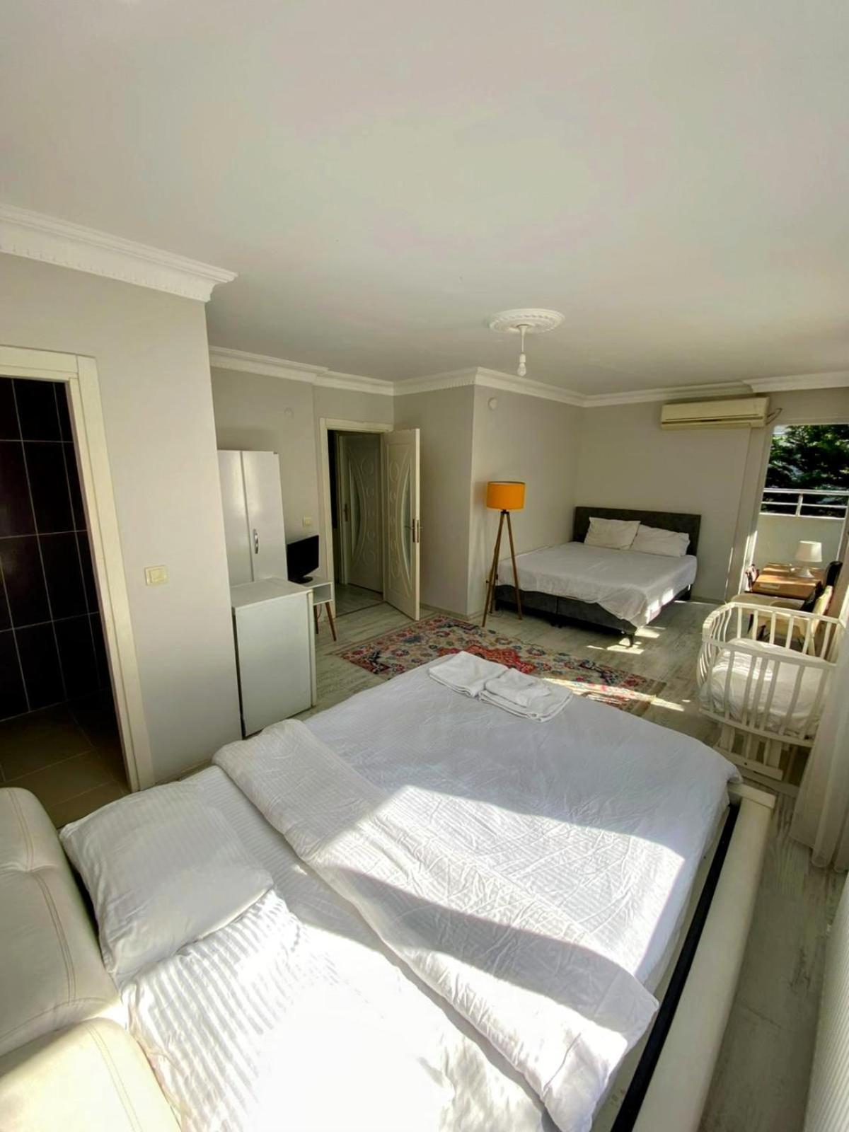 Ahmet Teacher Hotel,6 Minutes From The Airport Arnavutkoy Zewnętrze zdjęcie